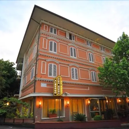 Casa Rossa ホテル 3*