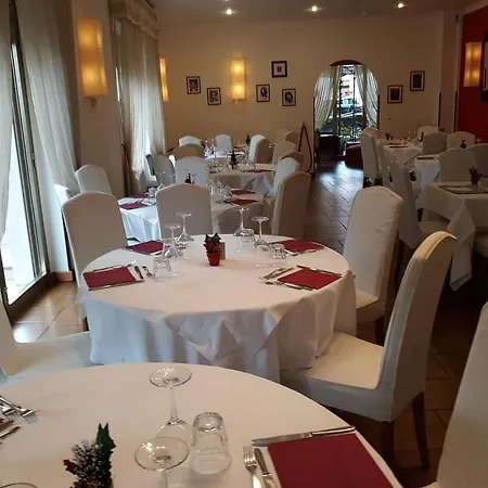Casa Rossa 3*