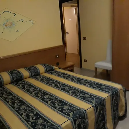 Casa Rossa 3* モンテカティーニ・テルメ