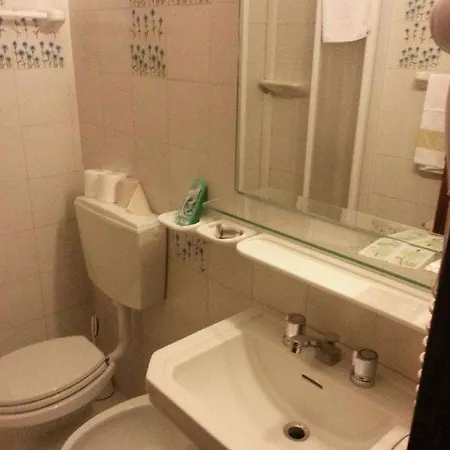 Casa Rossa ホテル 3*